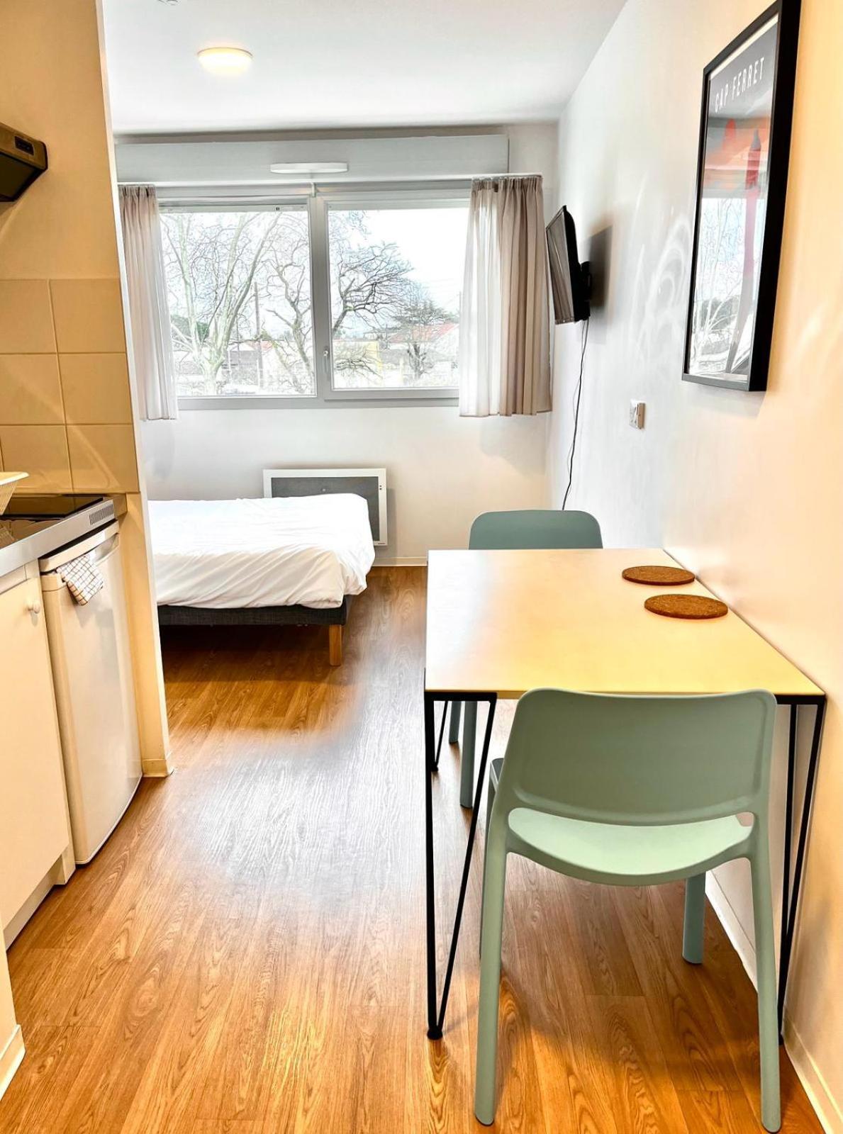 Residence Hoteliere Le Prado Libourne Esterno foto